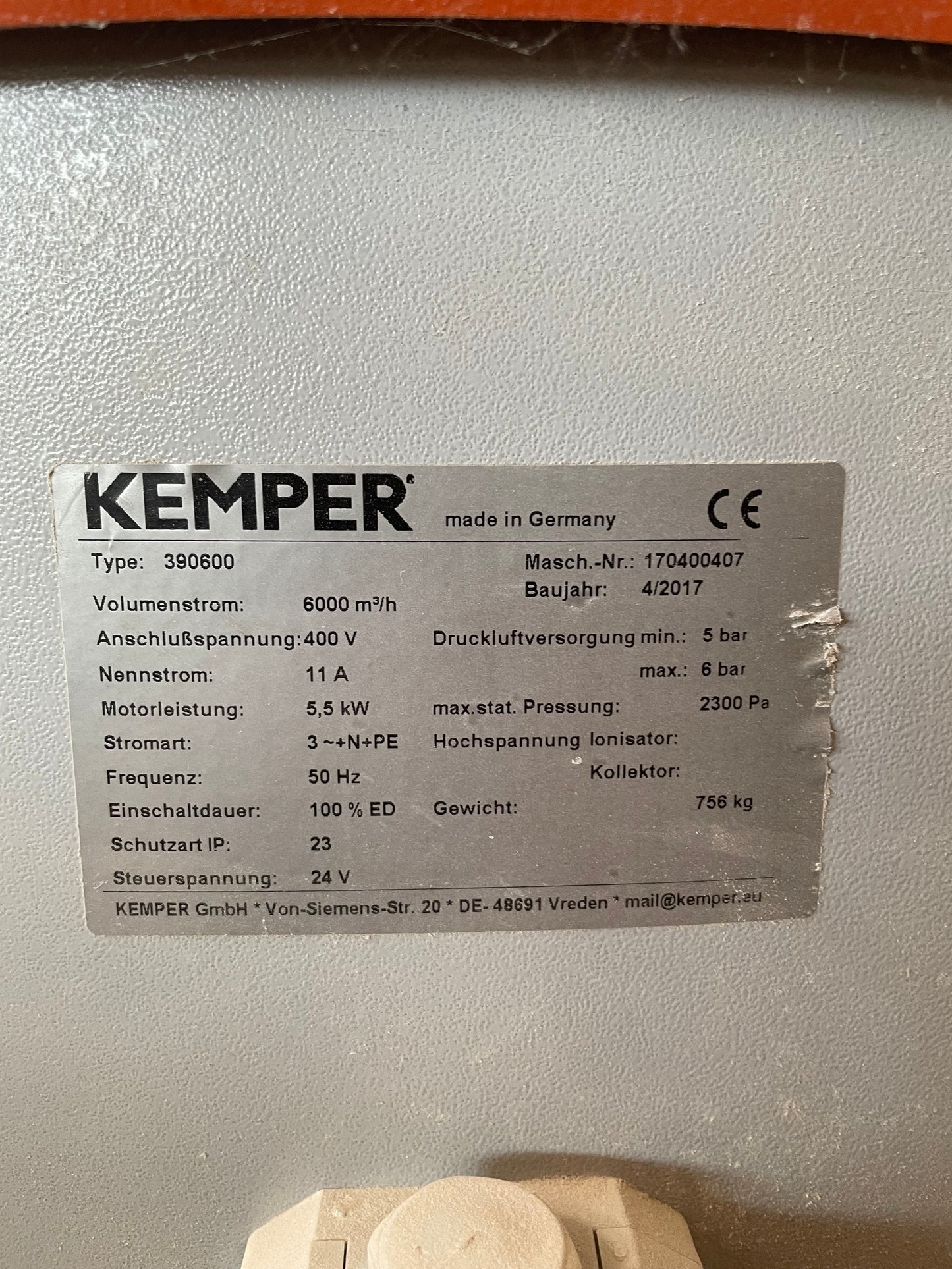 KEMPER CleanAirTower: Efficient room ventilation for clean air in the workplace